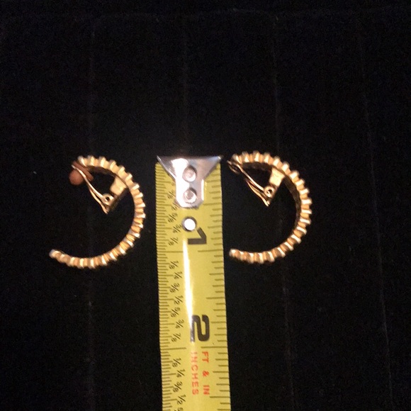 🟠 Givenchy Earrings - Gold Tone Clip Ons - Picture 11 of 12